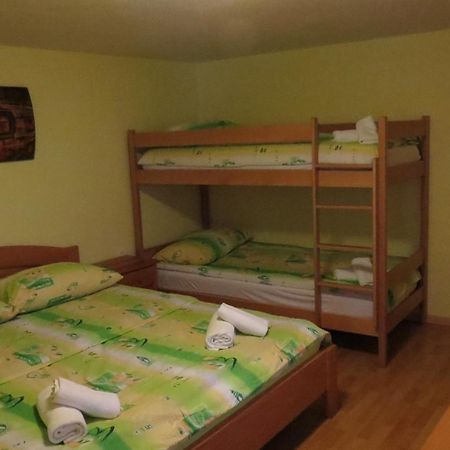Apartmaji Nena Rocinj ภายนอก รูปภาพ