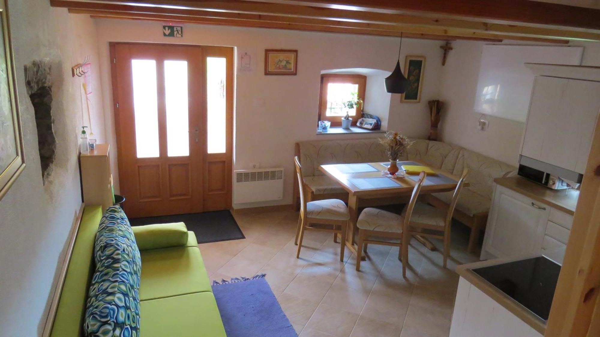Apartmaji Nena Rocinj ภายนอก รูปภาพ